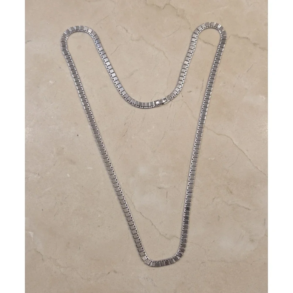 Vintage 1990s Monet Silver Tone Square‎ Link Chain 28